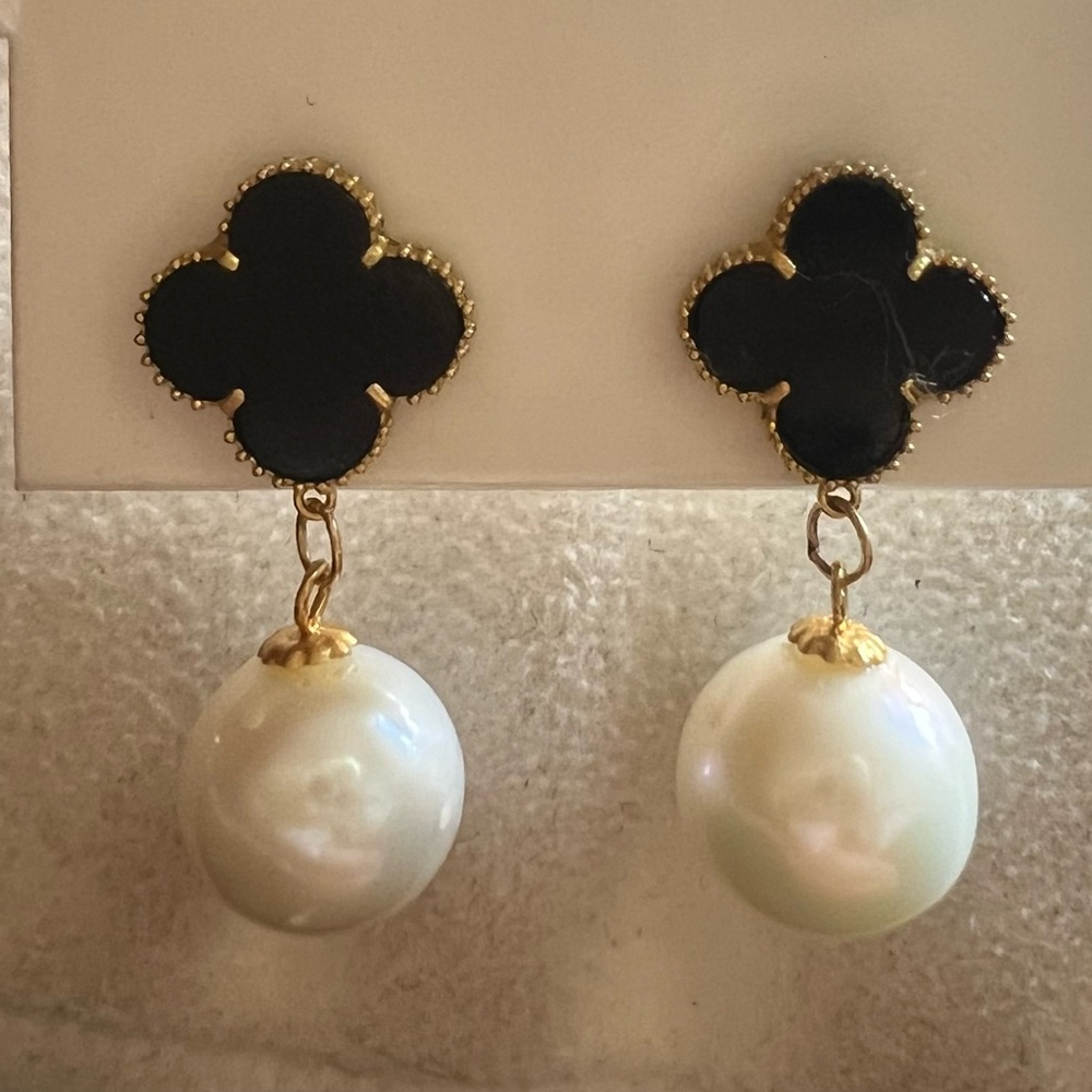 Flower and pearl 18k solid gold drop Earrings